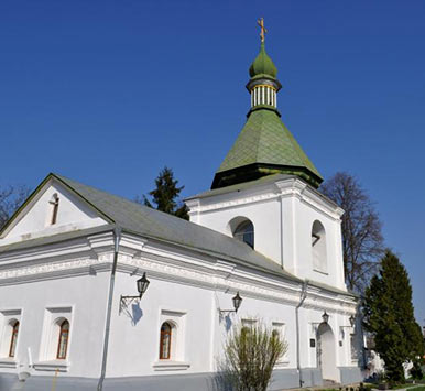 Комплекс споруд Михайлівськоі церкви включно з Музеєм архітектури давньоруського Переяслава.