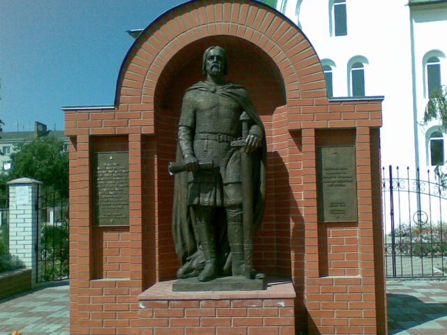 Пам’ятний знак до 1100-річчя першої літописної згадки про Переяслав